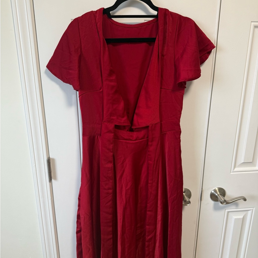 Elegant Burgundy Tie-Front Dress - Picture 4 of 6